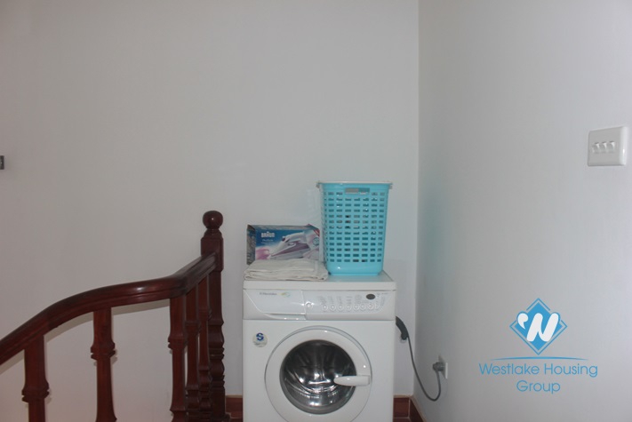 Three bedrooms apartment for rent in Tay Ho district, Ha Noi